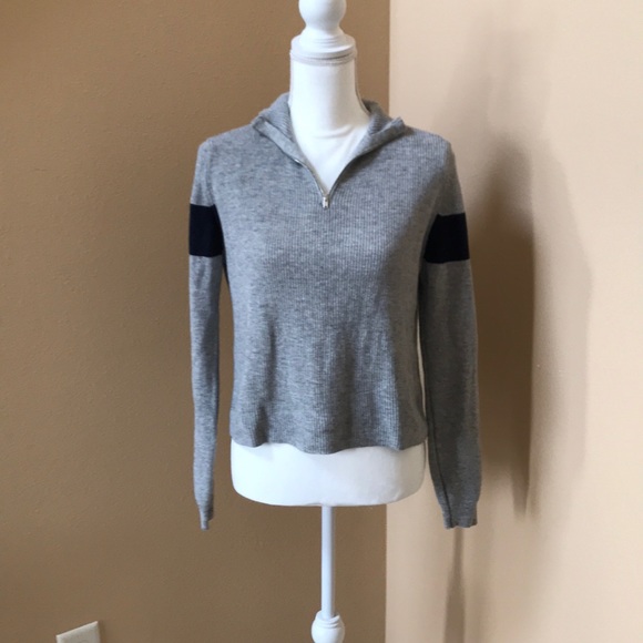 BRANDY MELVILLE Cropped Sweater - Picture 3 of 5